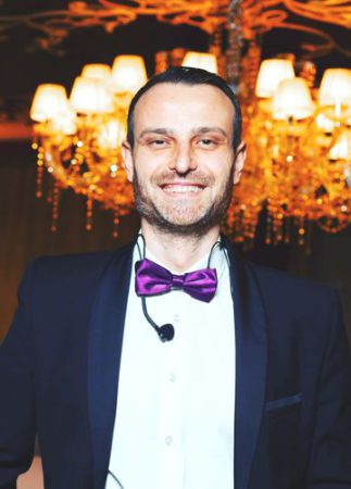 presenter Sergey Rozvanov